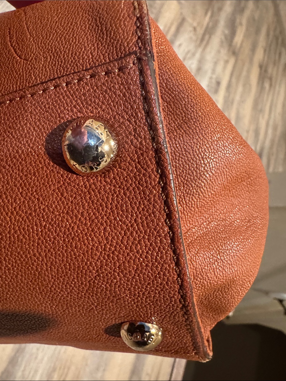 Michael Kors Tan Leather Satchel with Gold Hardware h-11 1/4 w-5 1/2, L-14 1/4 - Picture 10 of 10